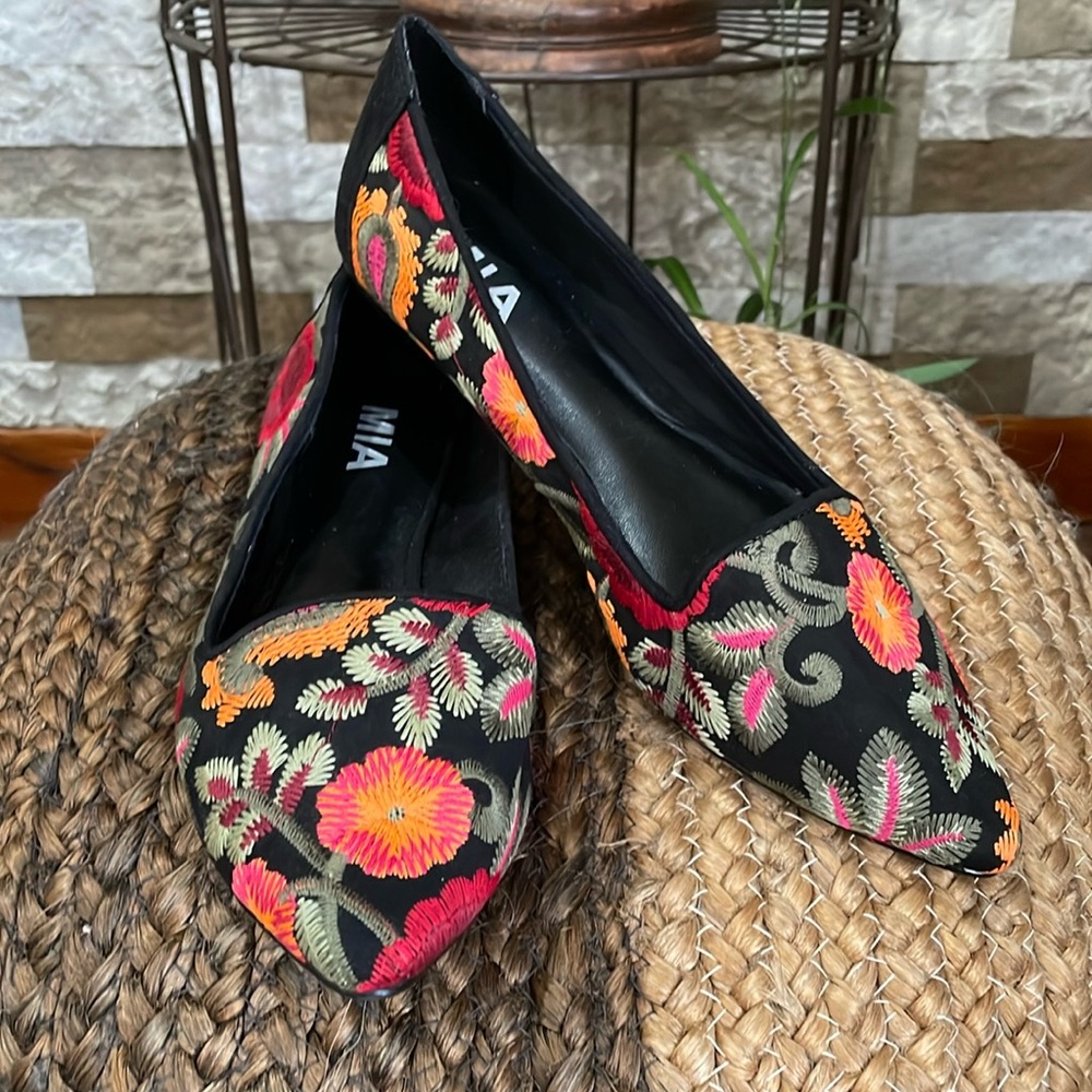 MIA Cadley Embroidered Princess Boho Women’s Flats Sz 7